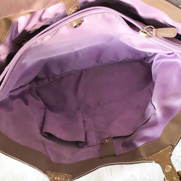 Coach Carly Signature Patchwork Tote. - Picture 8 of 16